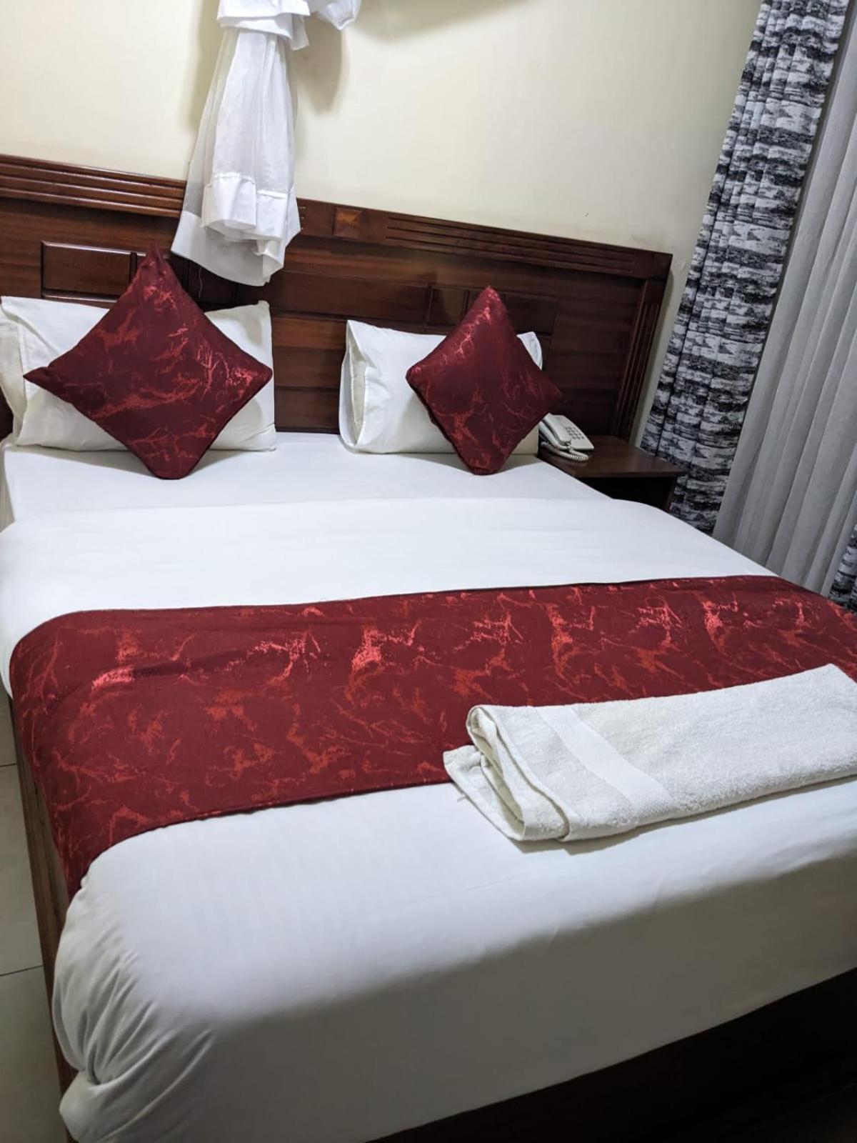Epitome Times Hotel Nairobi Exterior foto