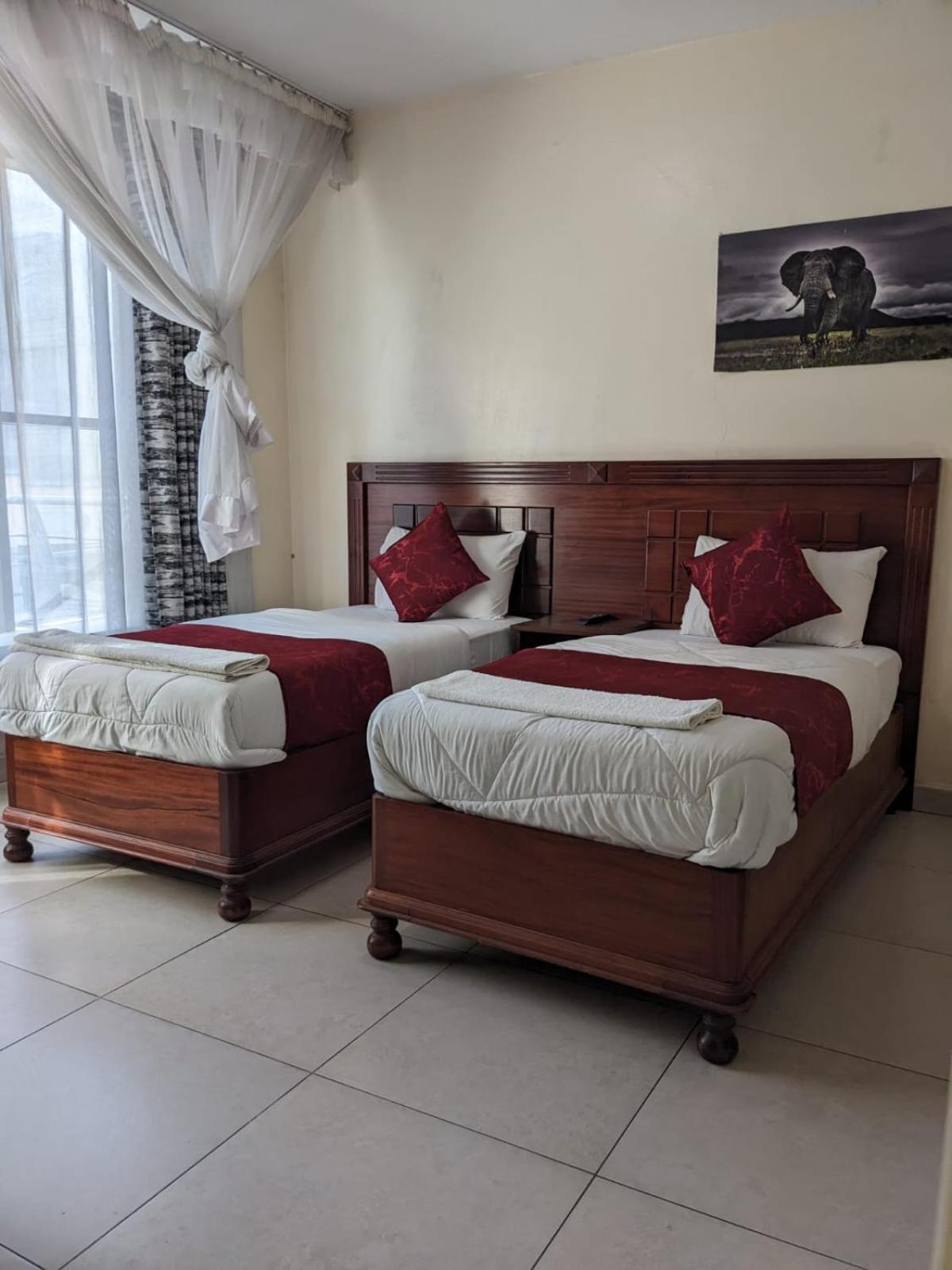 Epitome Times Hotel Nairobi Exterior foto